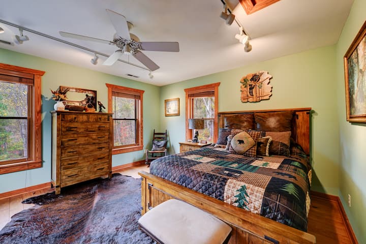 Second floor guest  bedroom