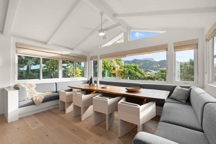 Rainbows & Waterfalls – Walk To Beach & Town gallery image 3