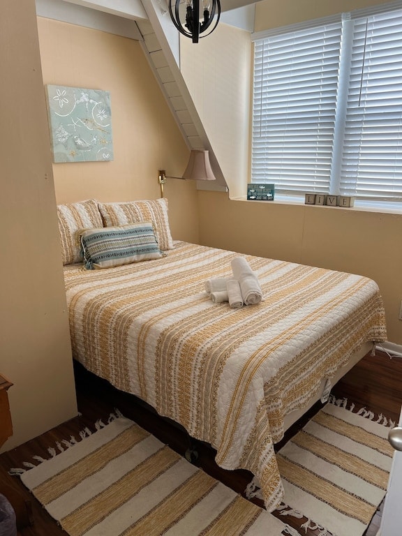 брачен кревет (широк 150-179 см