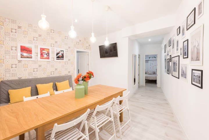 Spacious Apartment on Calle Atocha Near Sol