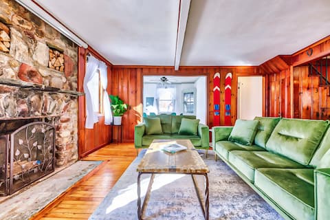 Lakefront | King | W&D | Fire Pit | Kayaks | SUPs