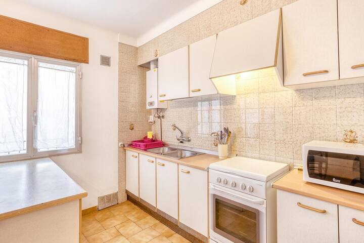 Apart en Paseo Marítimo 2-2 gallery image 5