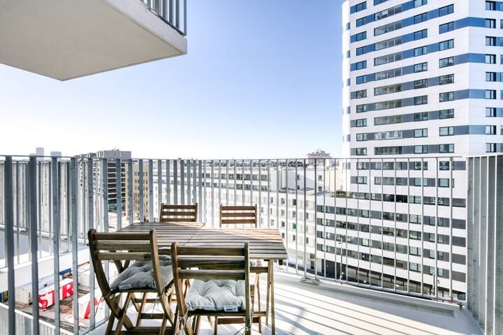 Blueground | Favoriten, gym & roof, nr park gallery image 4