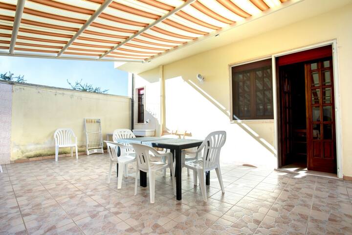 Villa Ilaria | spacious, garden, wifi, bbq, a/c gallery image 5