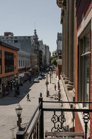 Deluxe Estate – Two in One Downtown Québec City gallery image 5