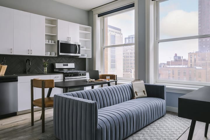 Sonder The Plymouth | Superior 3BR Apartment