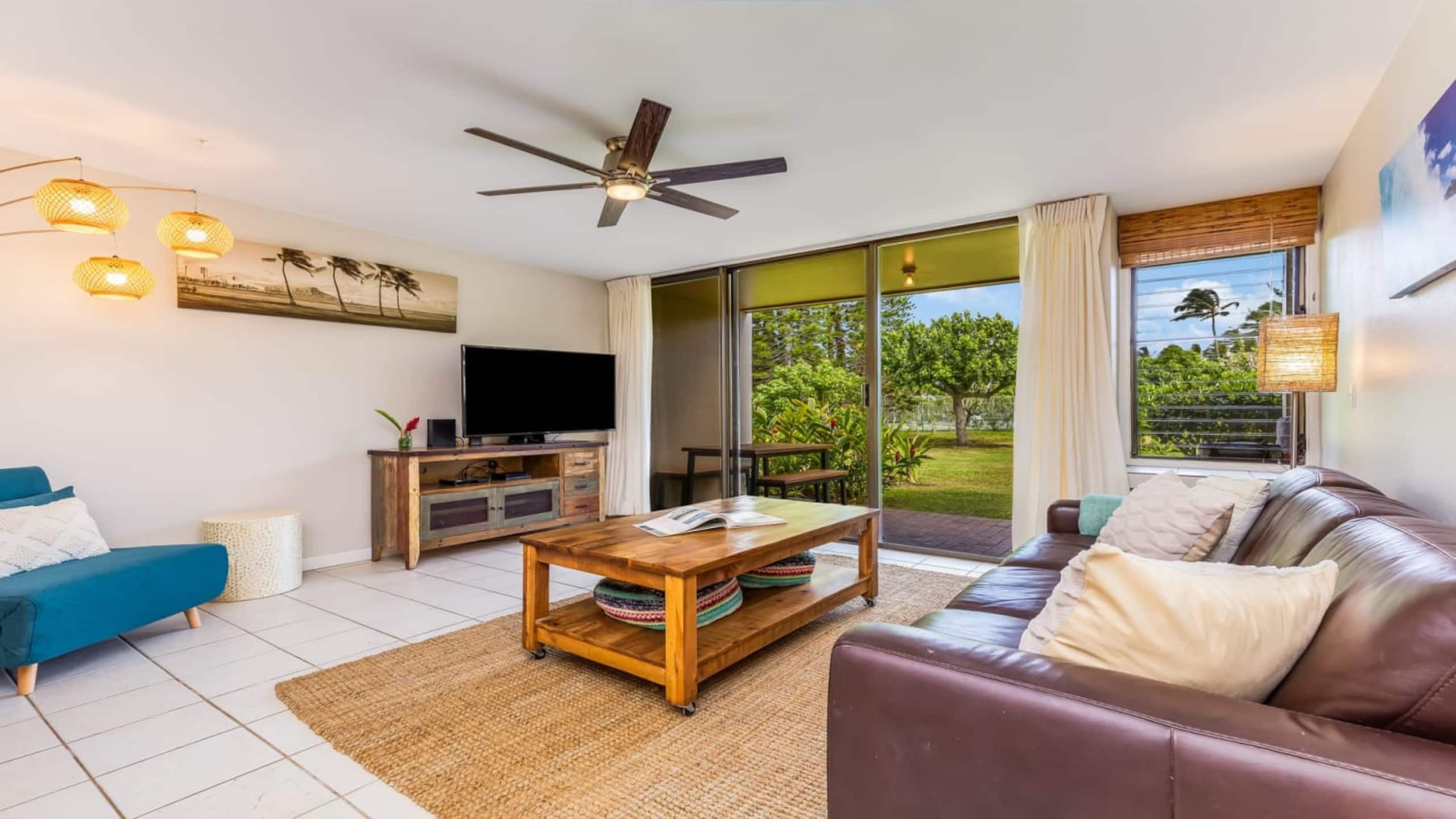 Condo in Kahuku · ★4.89 · 1 bedroom · 2 beds · 2 private baths - Image 2