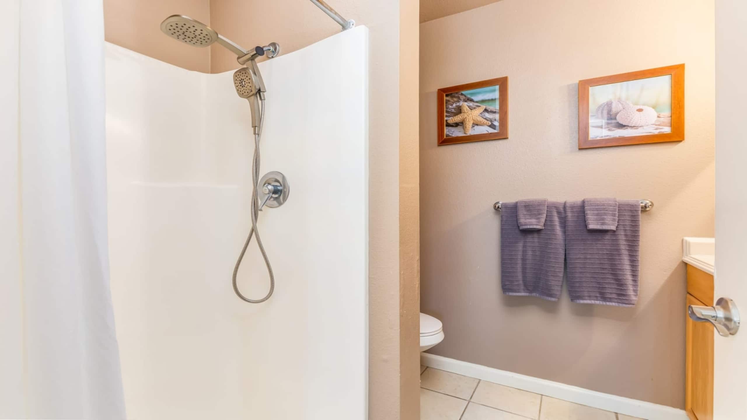 Condo in Kahuku · ★4.89 · 1 bedroom · 2 beds · 2 private baths - Image 10