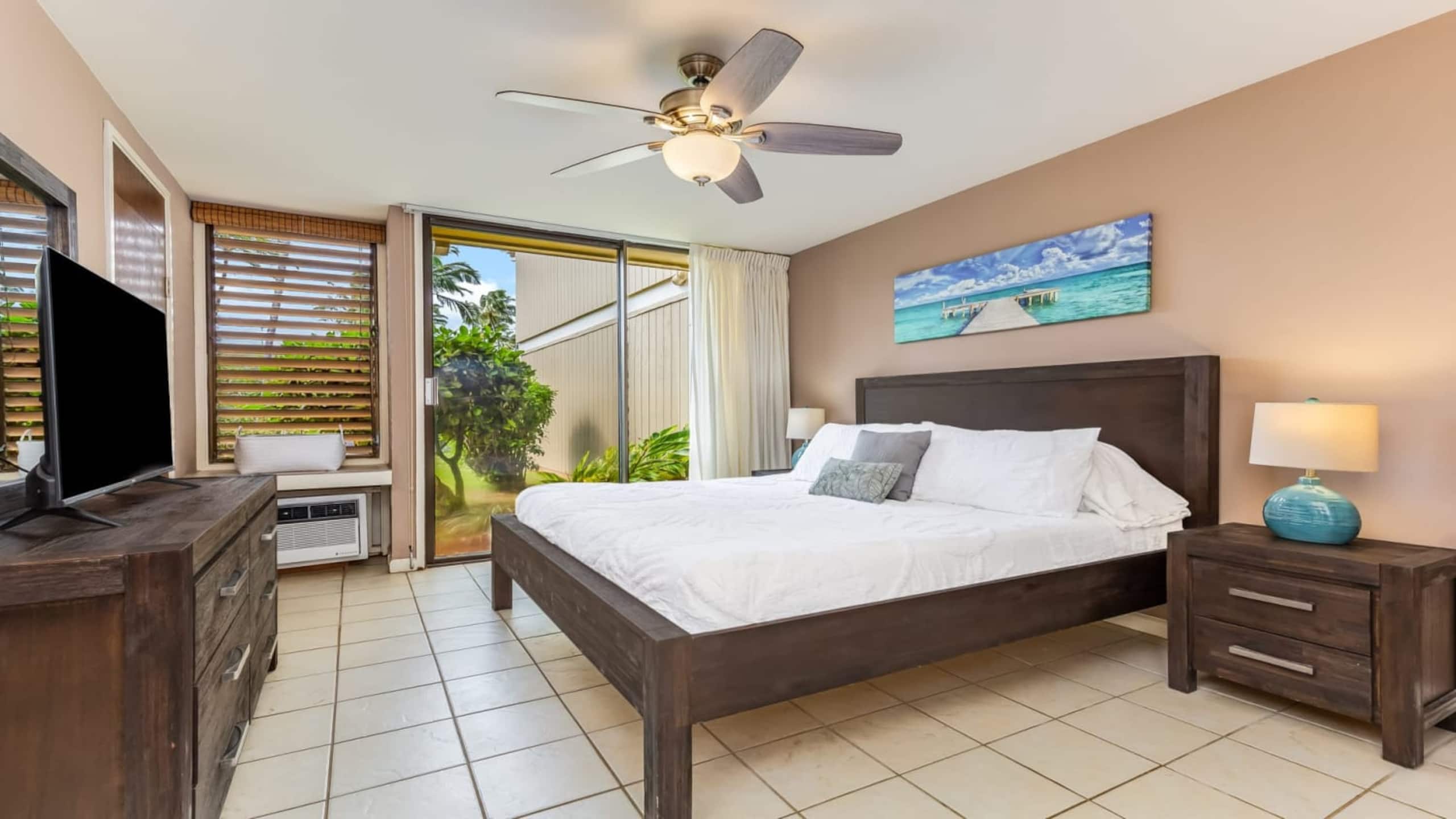 Condo in Kahuku · ★4.89 · 1 bedroom · 2 beds · 2 private baths - Image 6