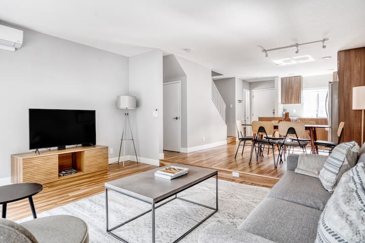 Blueground | Mountain View, garage, nr Caltrain gallery image 3