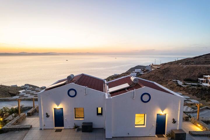 Live In Blue Azure Villa – Up to 12ppl