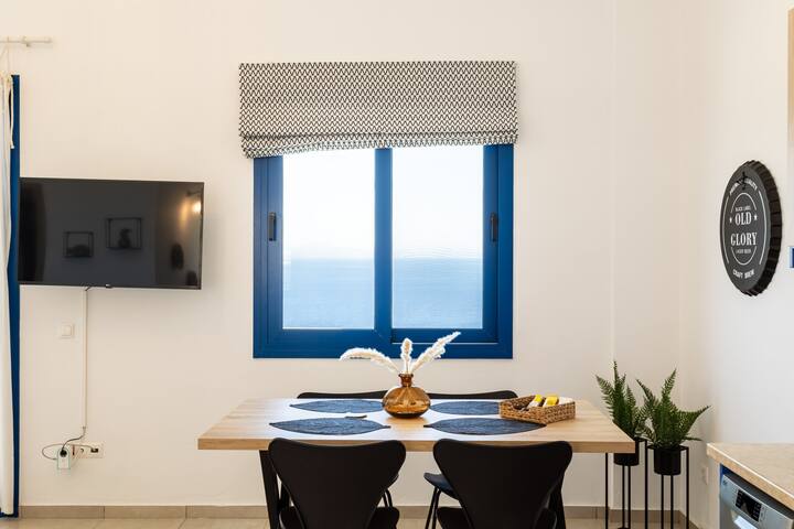 Live In Blue Azure Villa – Up to 12ppl gallery image 4