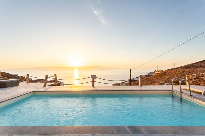 Live In Blue Azure Villa – Up to 12ppl gallery image 3