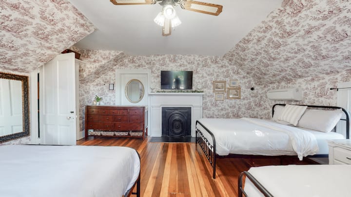 2nd Floor Bedroom
