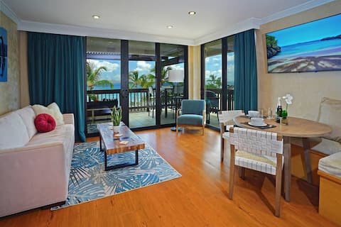 Top Airbnb: Beachfront, Corner Unit Sapphire, Restaurants, Poo in St. Thomas