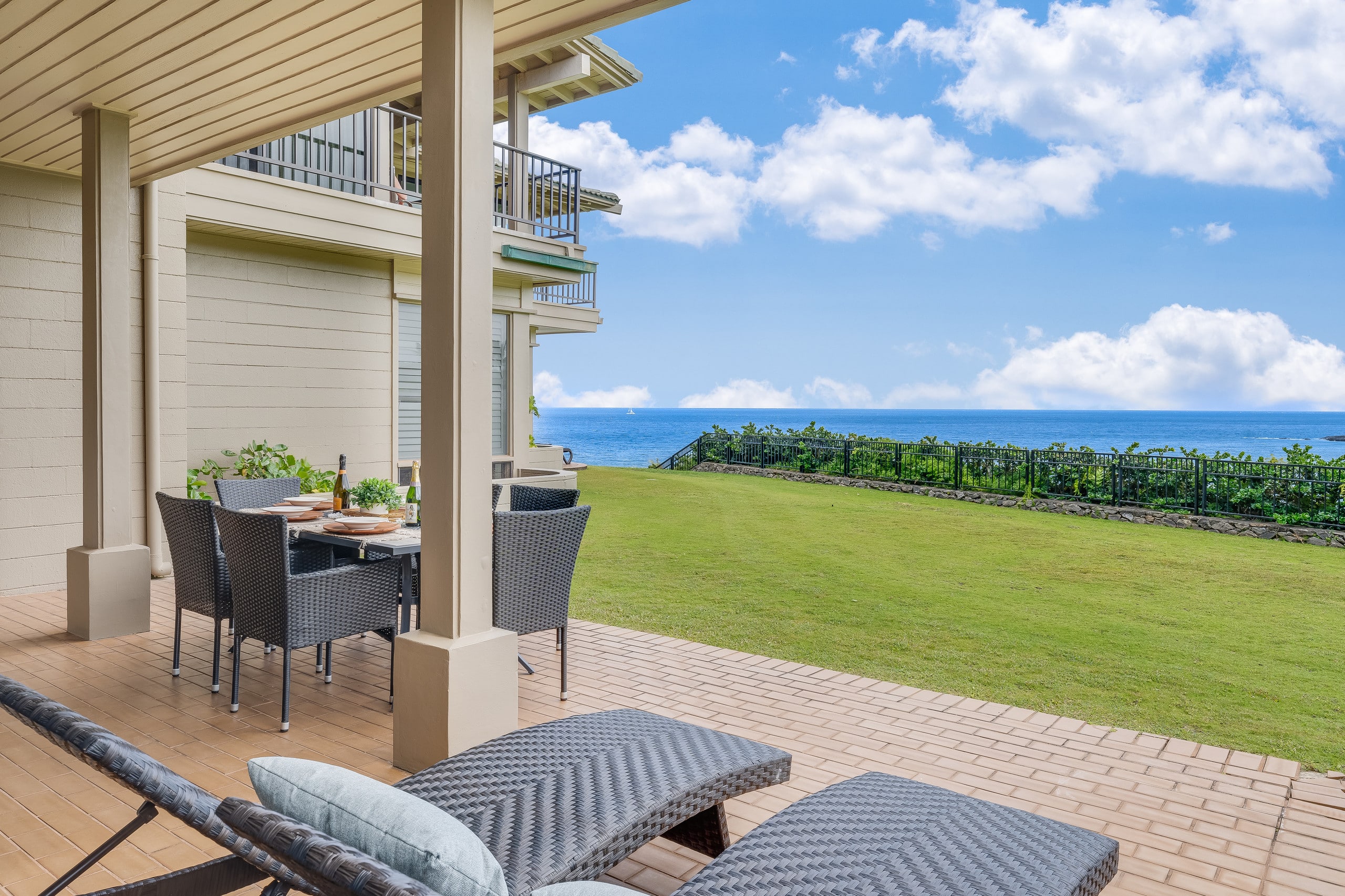 Condo in Lahaina · ★4.97 · 1 bedroom · 2 beds · 1 bath - Image 23