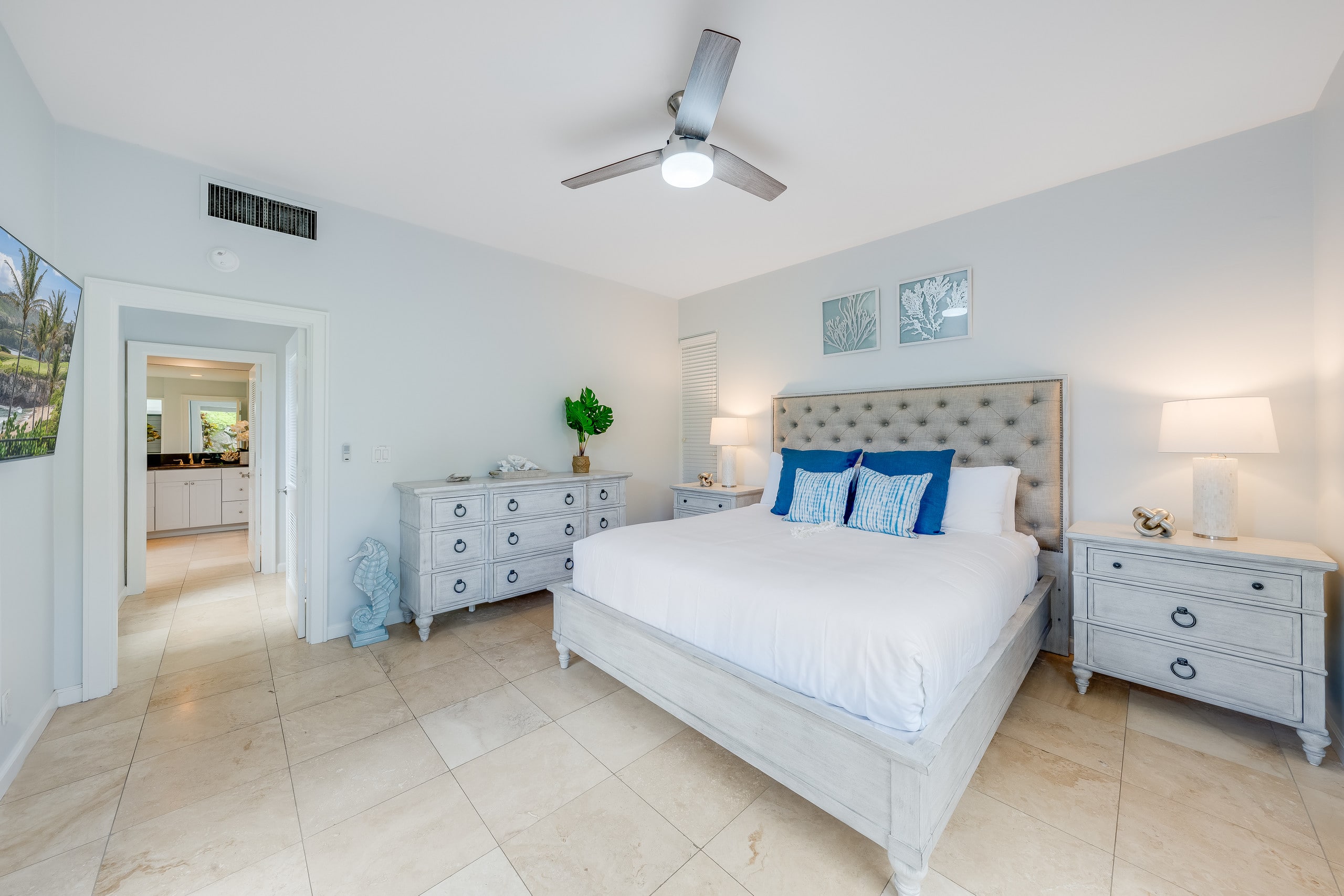 Condo in Lahaina · ★4.97 · 1 bedroom · 2 beds · 1 bath - Image 13