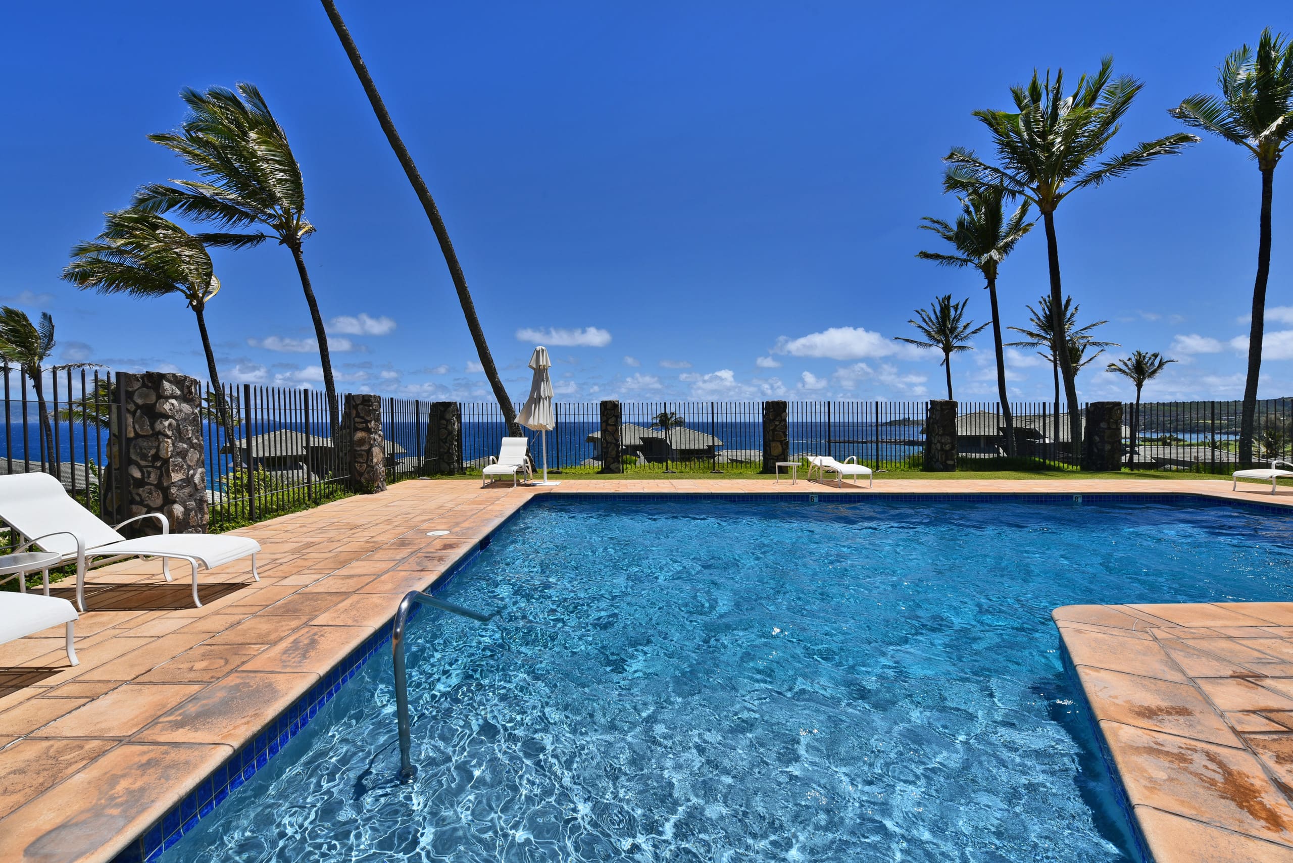 Condo in Lahaina · ★4.97 · 1 bedroom · 2 beds · 1 bath - Image 37