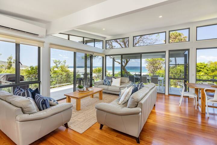 Aiyana @ Luxury at Blueys Beach gallery image 3