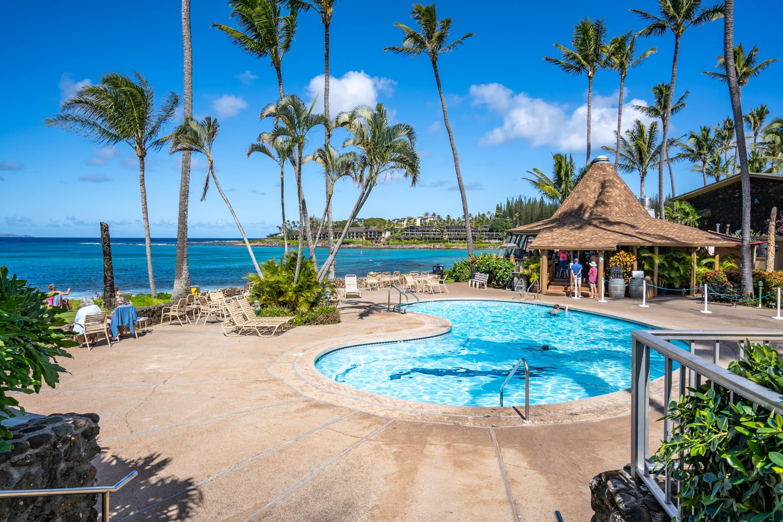 Condo in Lahaina · ★4.9 · 1 bedroom · 3 beds · 1 shared bath - Image 3