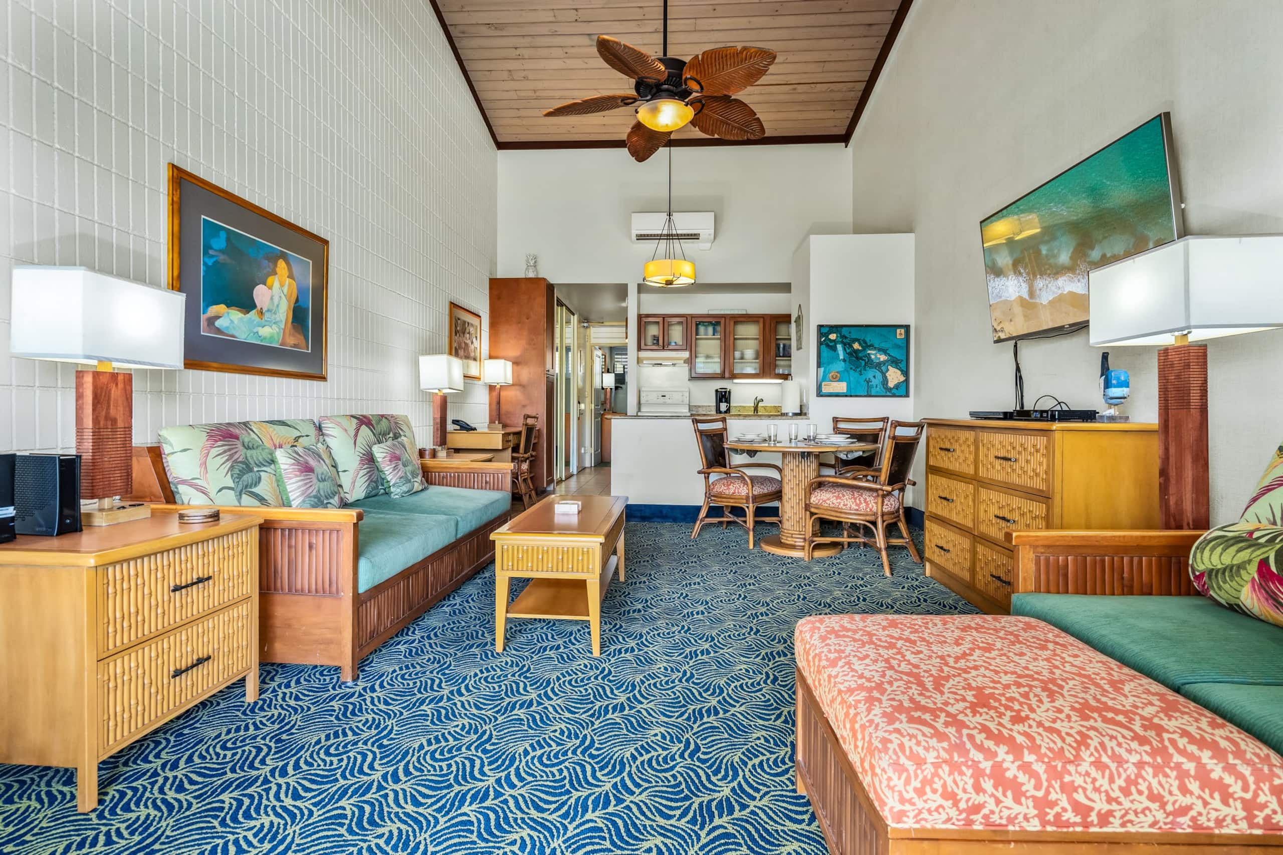 Condo in Lahaina · ★4.9 · 1 bedroom · 3 beds · 1 shared bath - Image 10