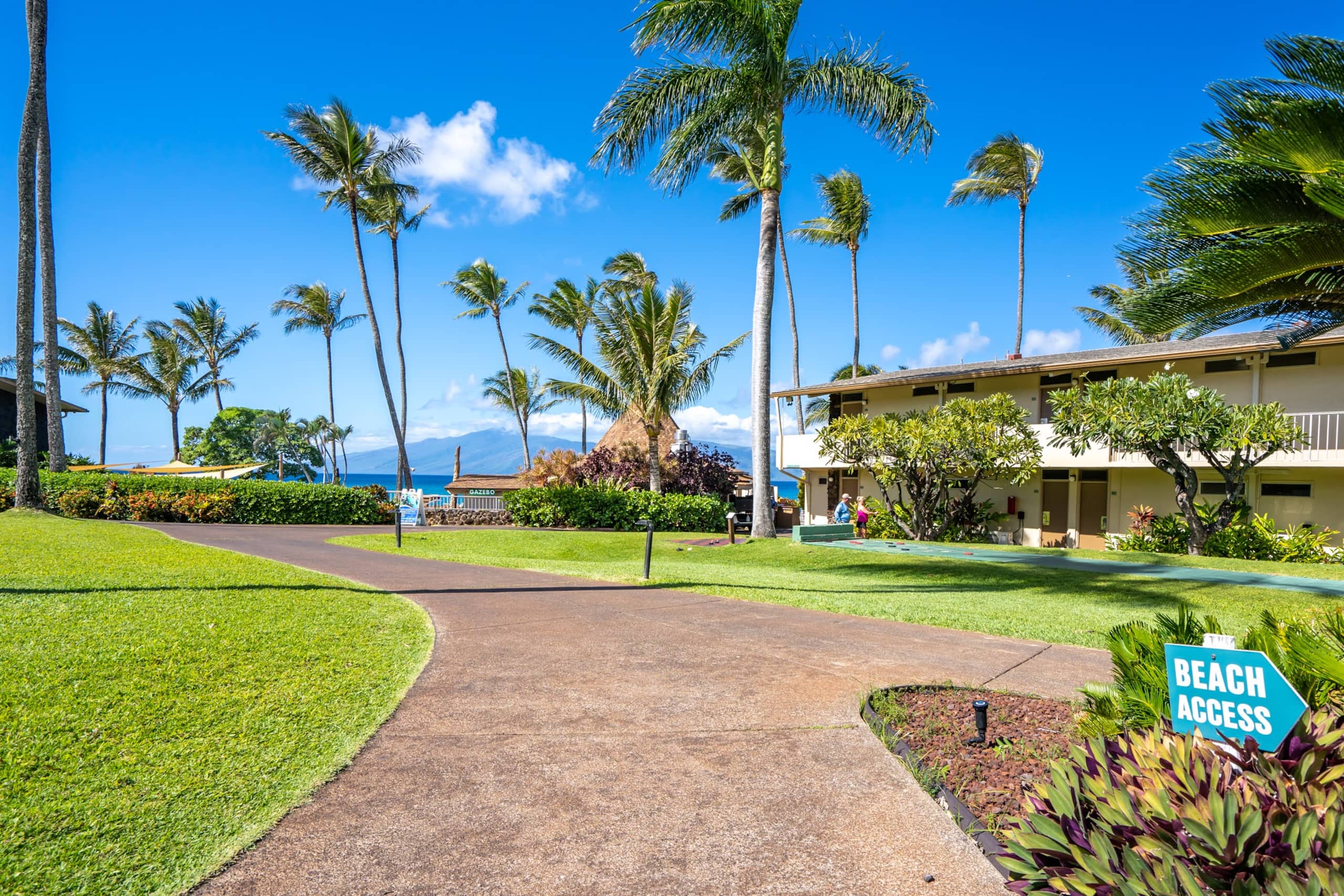 Condo in Lahaina · ★4.9 · 1 bedroom · 3 beds · 1 shared bath - Image 26