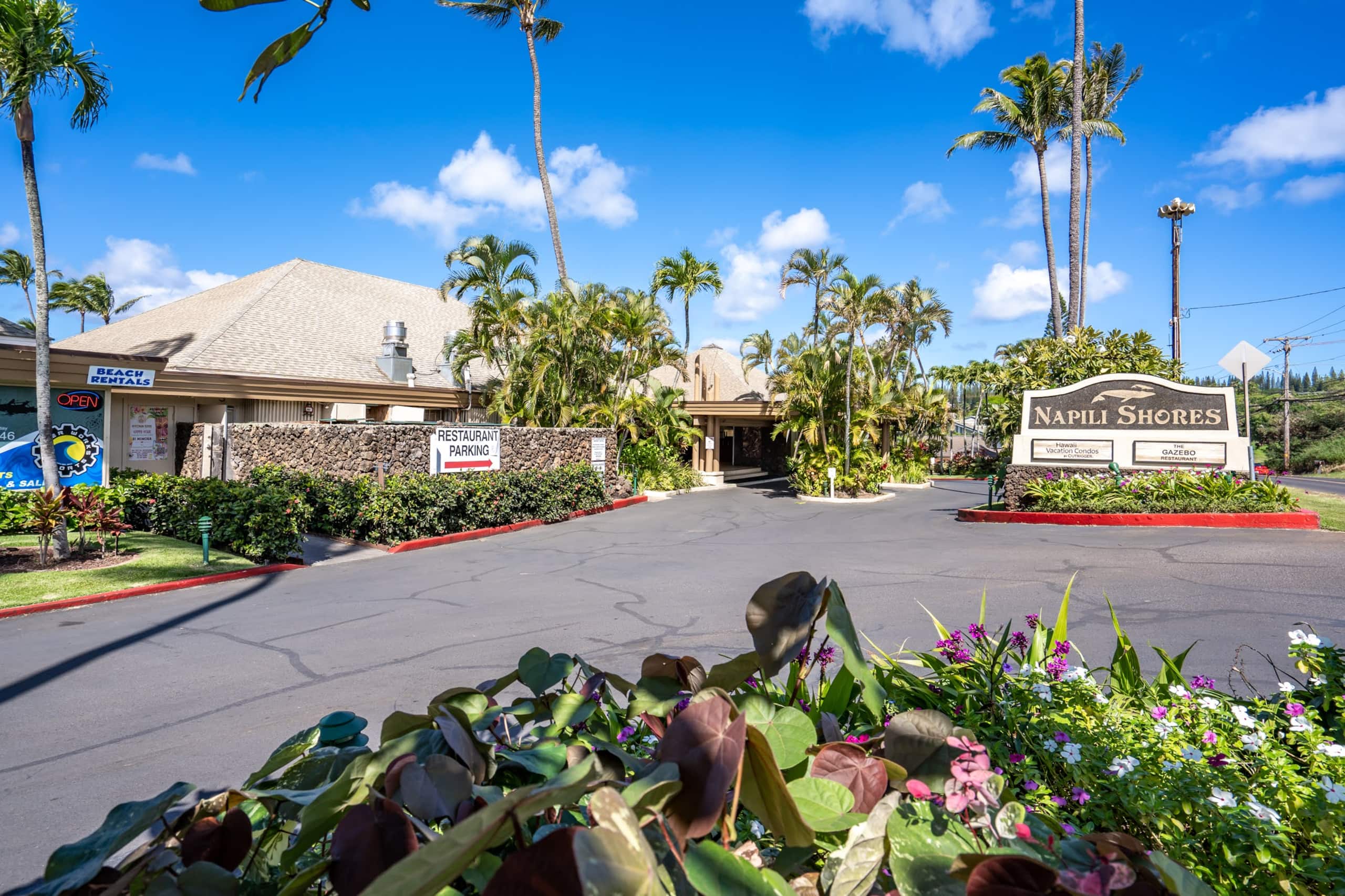 Condo in Lahaina · ★4.9 · 1 bedroom · 3 beds · 1 shared bath - Image 29