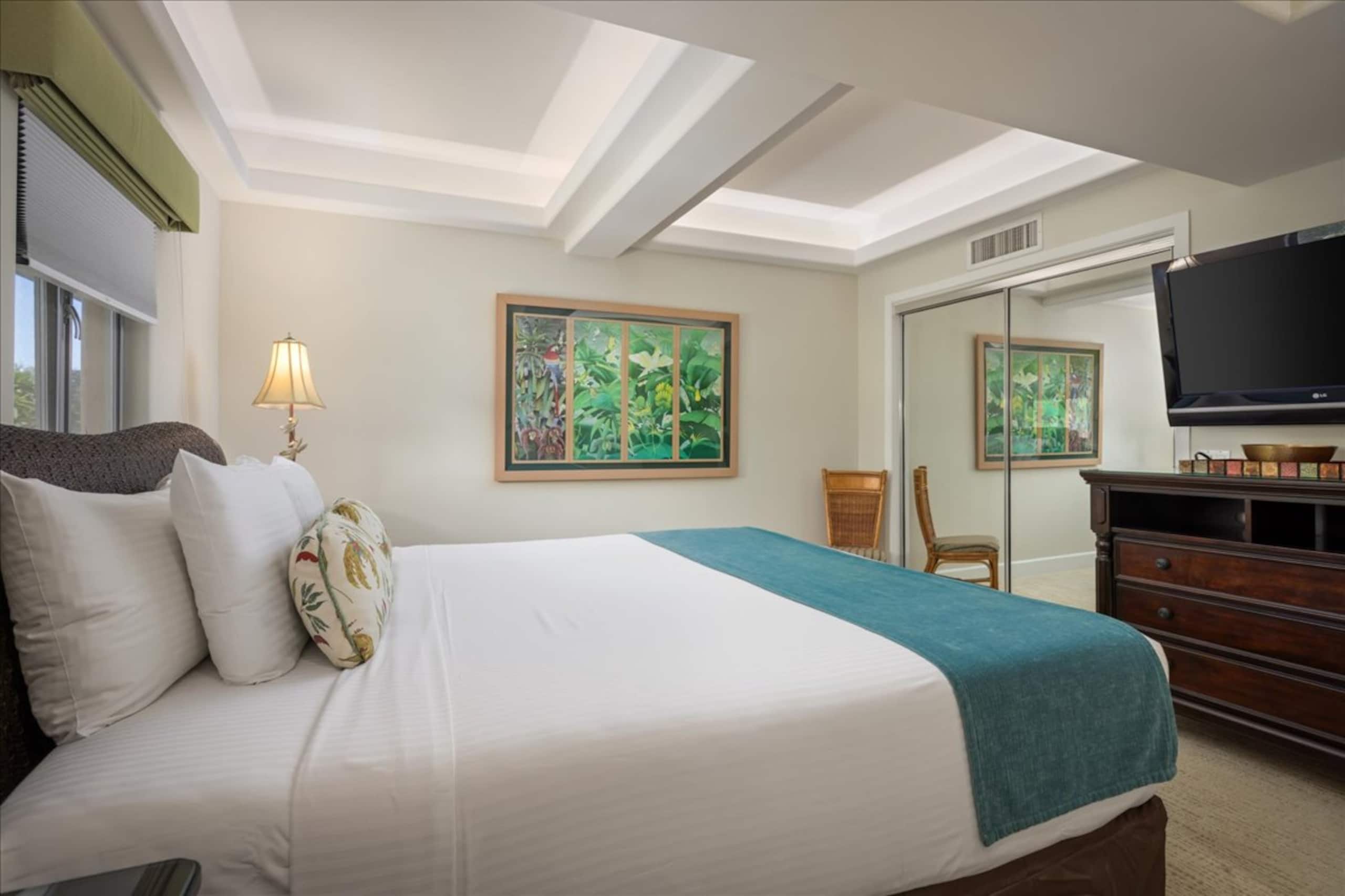 Condo in Lahaina · ★4.71 · 2 bedrooms · 3 beds · 2.5 baths - Image 15