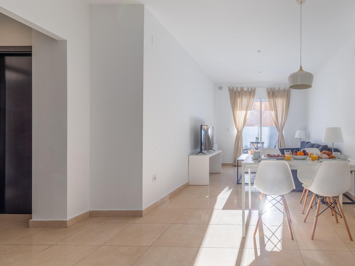 Top Airbnb: HOMEABOUT LA MERCED Apartment IV 2BR 2BT in El Ejido