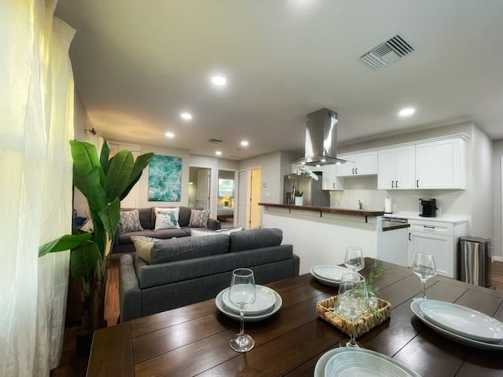 ✬Hidden Gem Retreat✬ 3 Bdr Home ✬Bright&clean✬ - Melbourne, FL