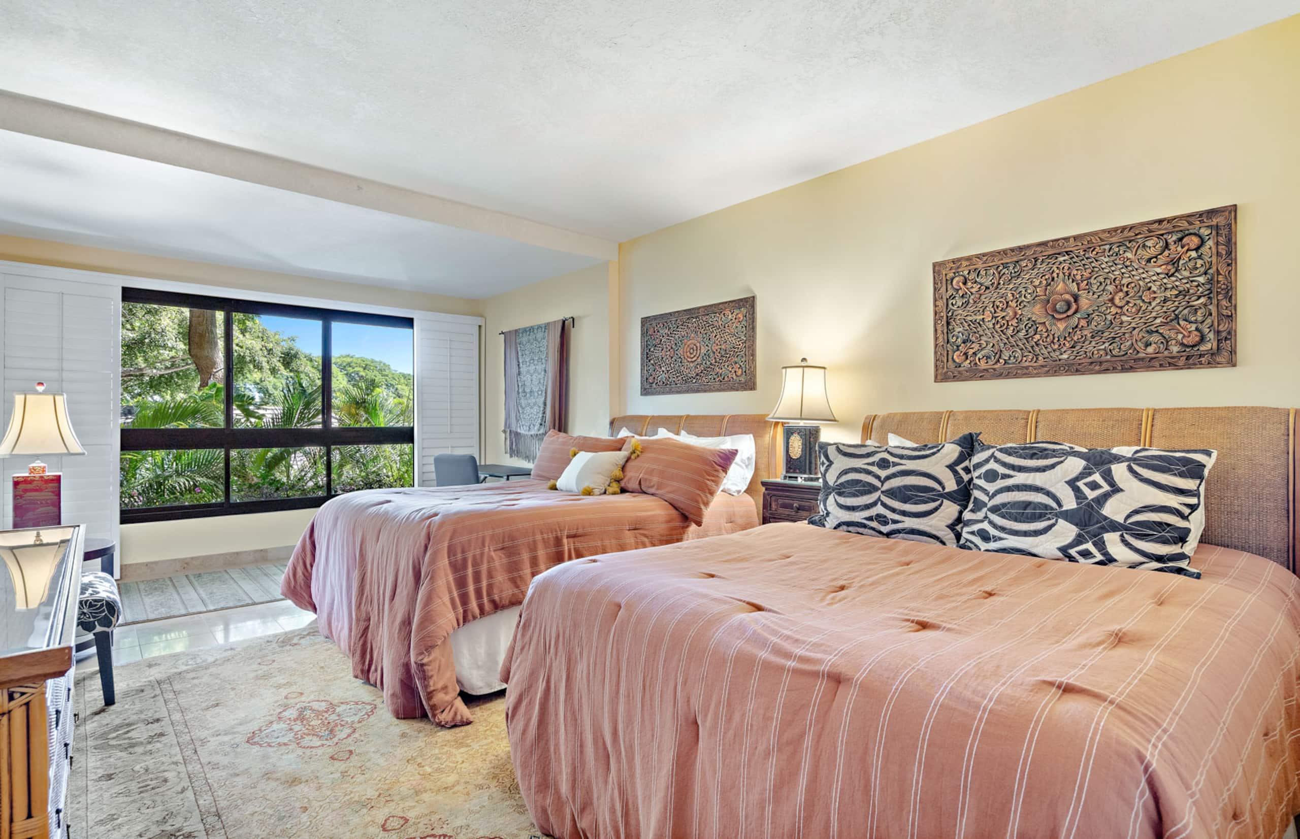 Condo in Lahaina · ★4.8 · 4 bedrooms · 7 beds · 4 shared baths - Image 19