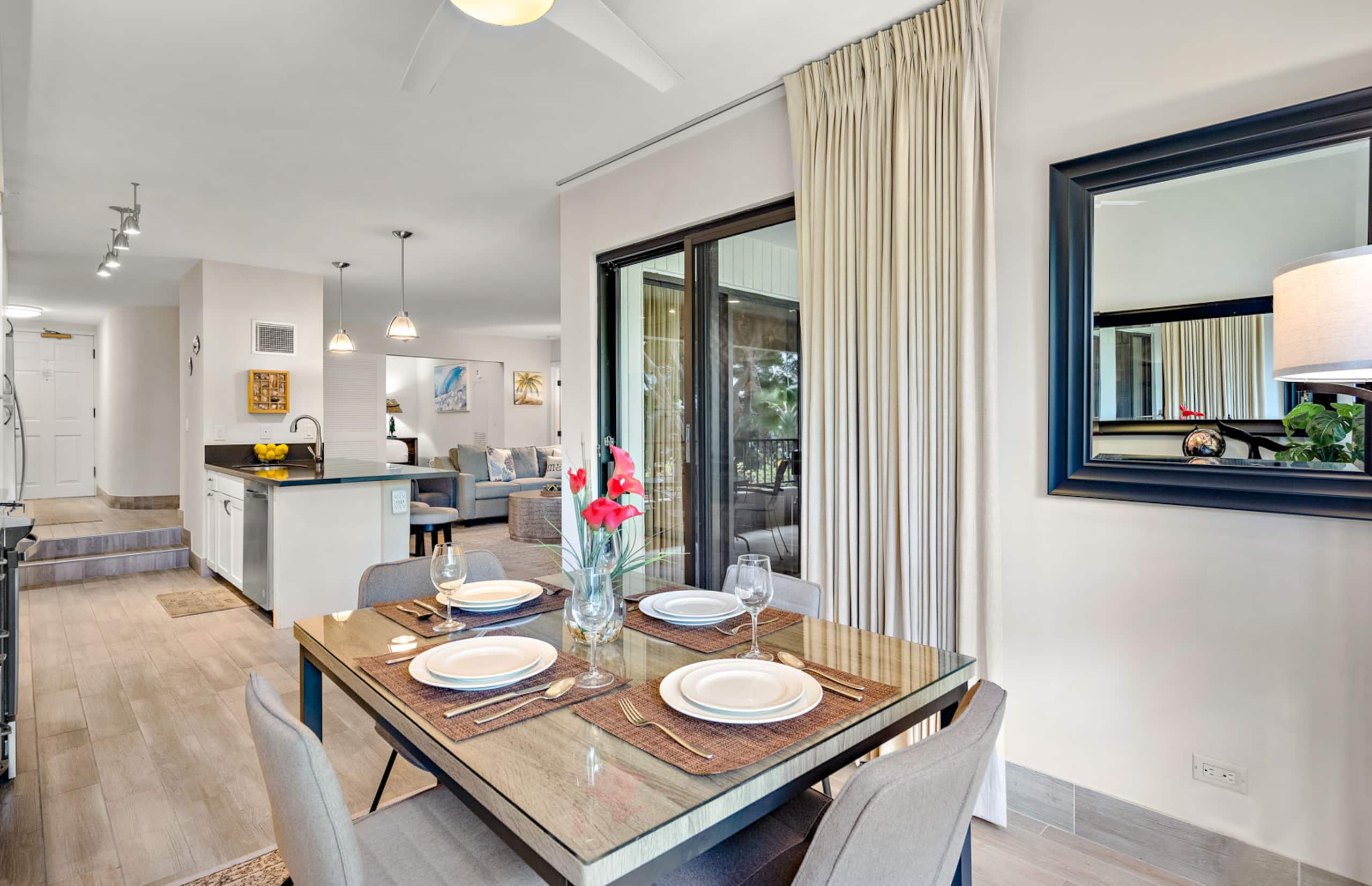 Condo in Lahaina · ★4.8 · 4 bedrooms · 7 beds · 4 shared baths - Image 25