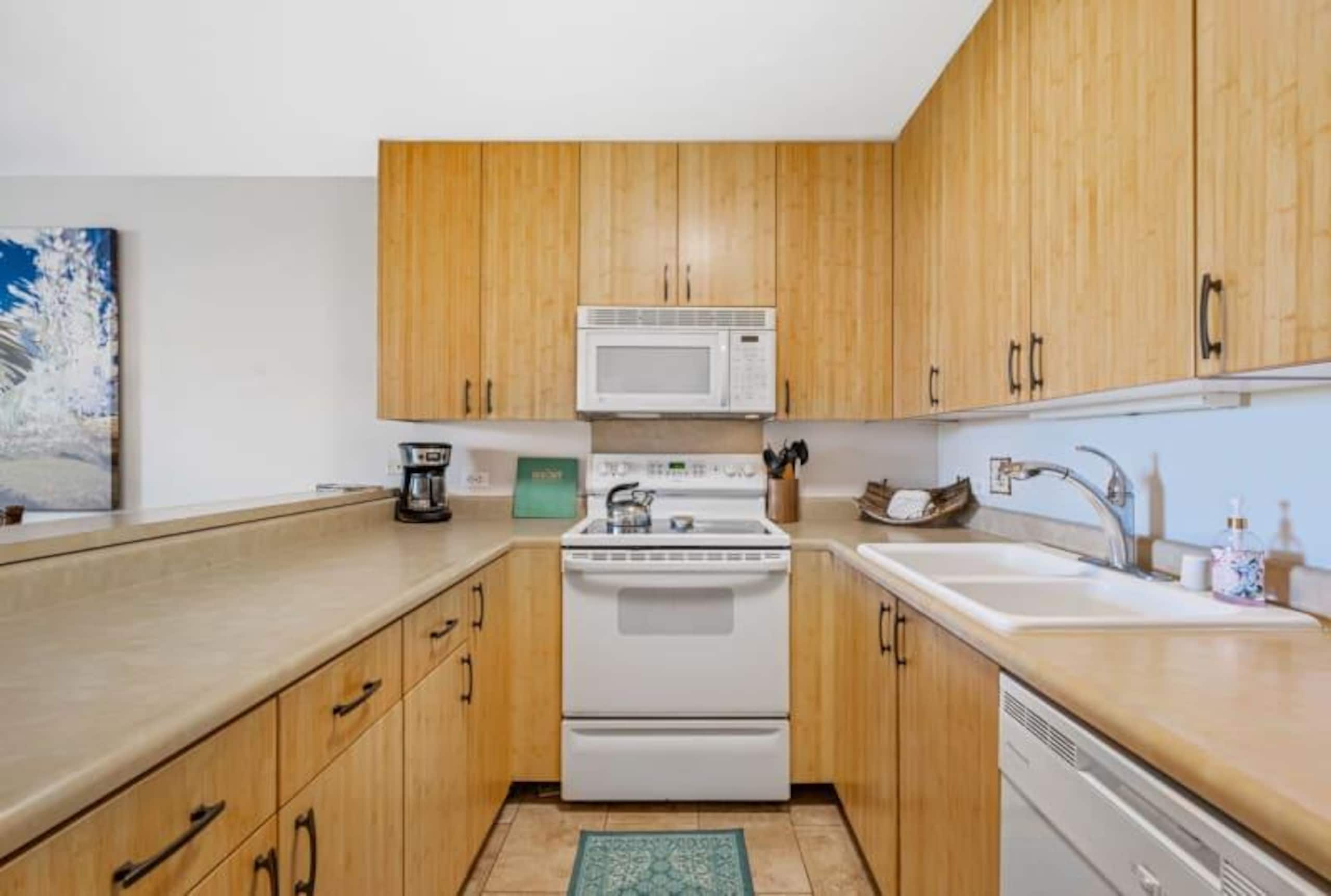 Condo in Kihei · ★4.71 · 1 bedroom · 2 beds · 2 baths - Image 8