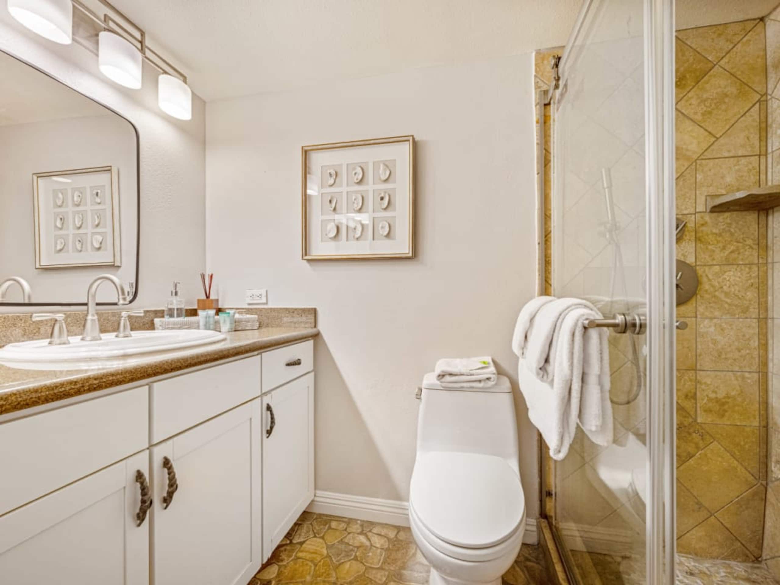 Condo in Kihei · ★4.71 · 1 bedroom · 2 beds · 2 baths - Image 44