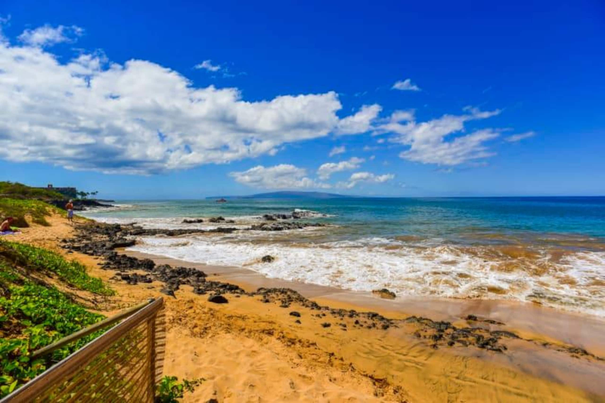 Condo in Kihei · ★4.71 · 1 bedroom · 2 beds · 2 baths - Image 19