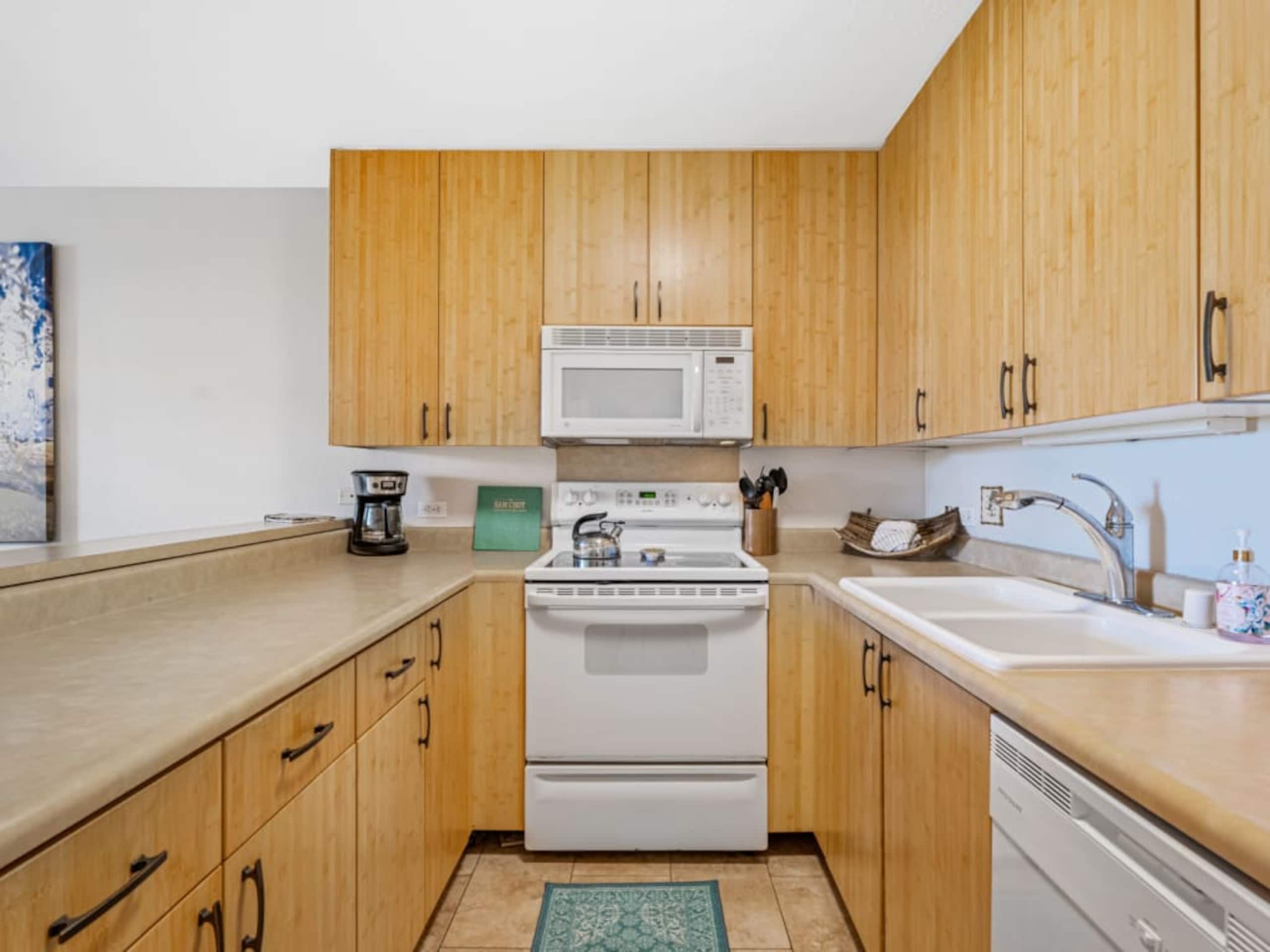Condo in Kihei · ★4.71 · 1 bedroom · 2 beds · 2 baths - Image 35