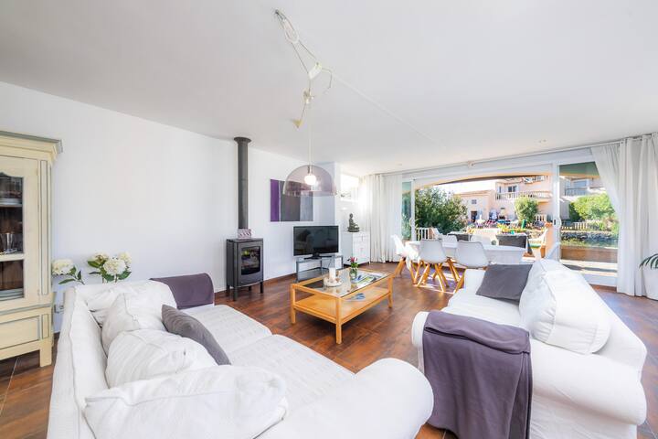 Alcudia House gallery image 2