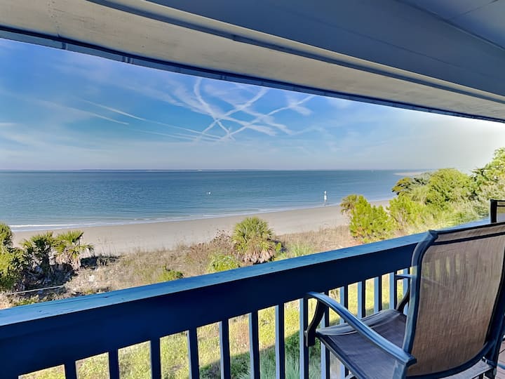 Cozy Waterfront Escape W. Community Pool + Ocean Views. - Tybee Island, GA