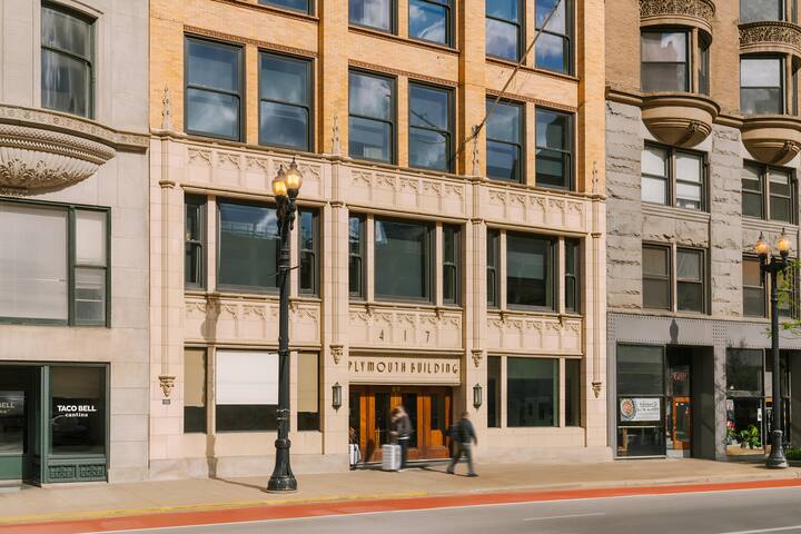 Sonder The Plymouth | Four-Bedroom Apartment gallery image 5