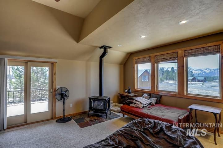 Chumba cha kulala cha ghorofani