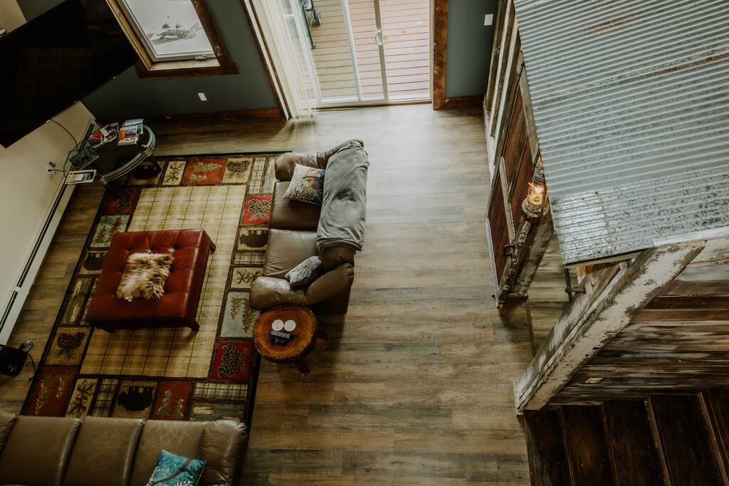 Popular Airbnb listing: Bridger View Barn East | Mtn Views | Fire Pit in Bozeman