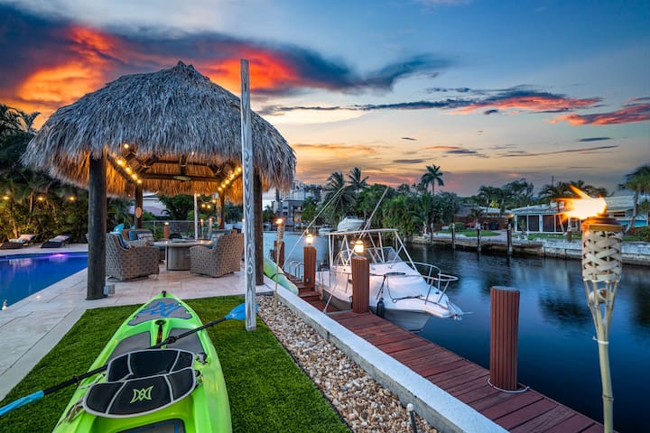 Near Beach/kayaks/HtdPool/Tiki/BBQ/Gameroom gallery image 4