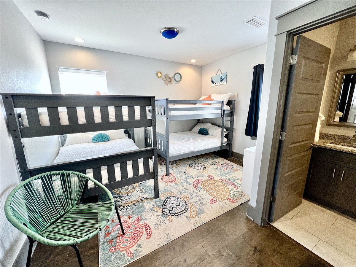 2. poschodie plná poschodová izba s vlastnou kúpeľňou