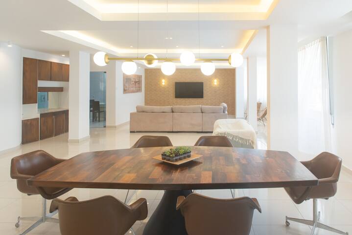 Spacious 5-bedroom Apartment in Copacabana 065 gallery image 5