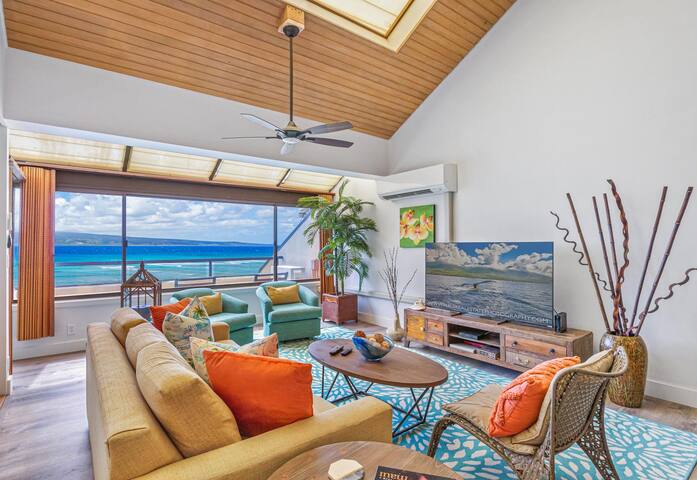 2050 sqft Oceanfront Penthouse Sands of Kahana 392