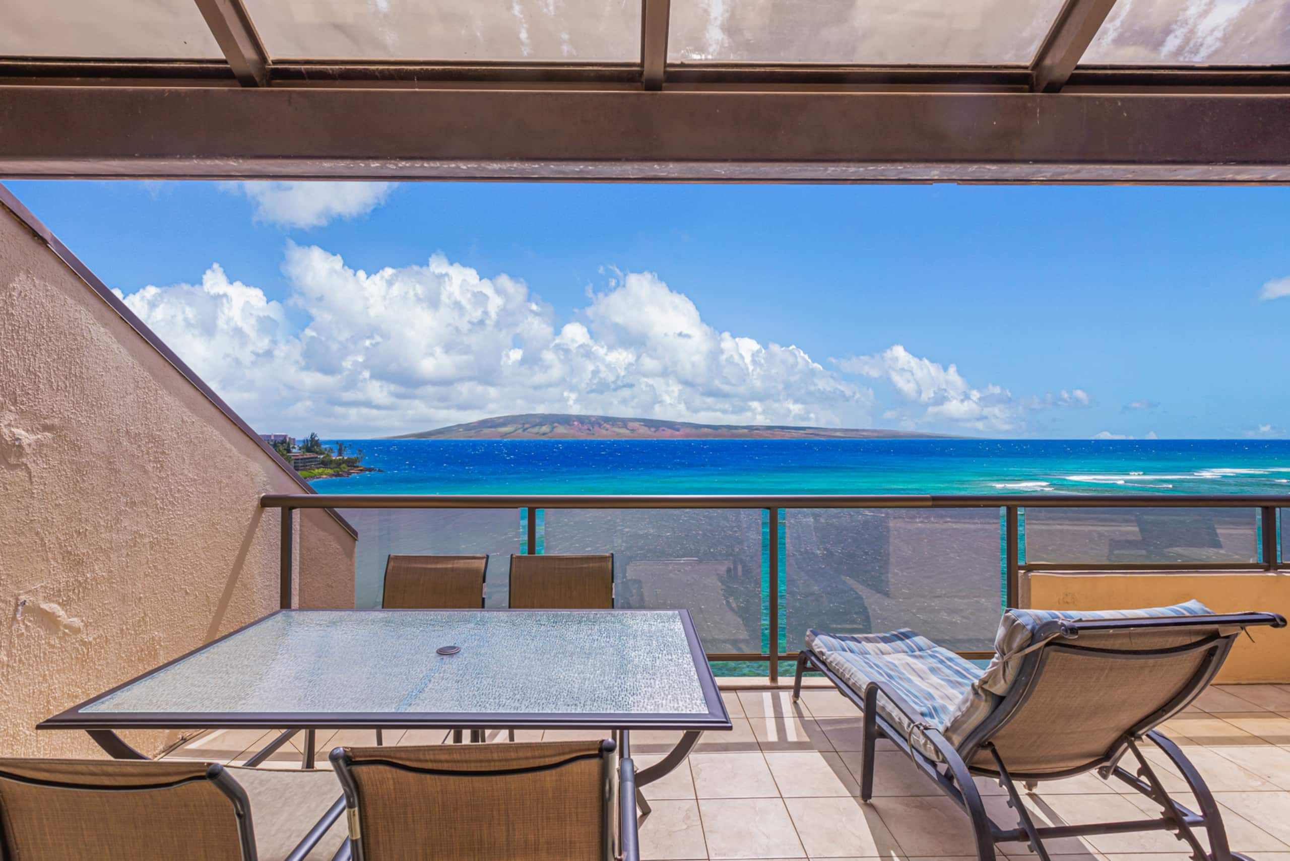 Condo in Lahaina · ★4.67 · 3 bedrooms · 6 beds · 3 shared baths - Image 2