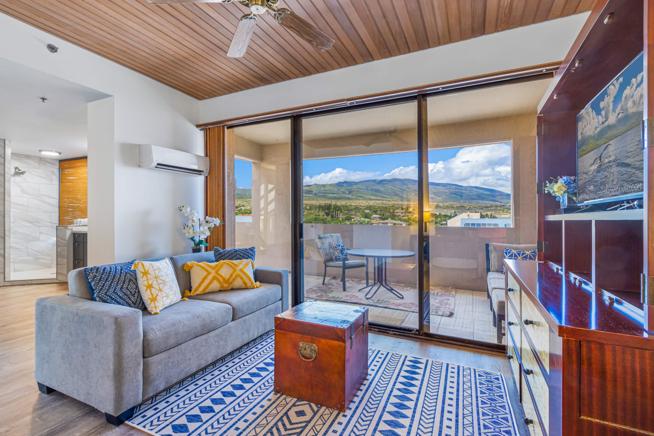 Condo in Lahaina · ★4.67 · 3 bedrooms · 6 beds · 3 shared baths - Image 12