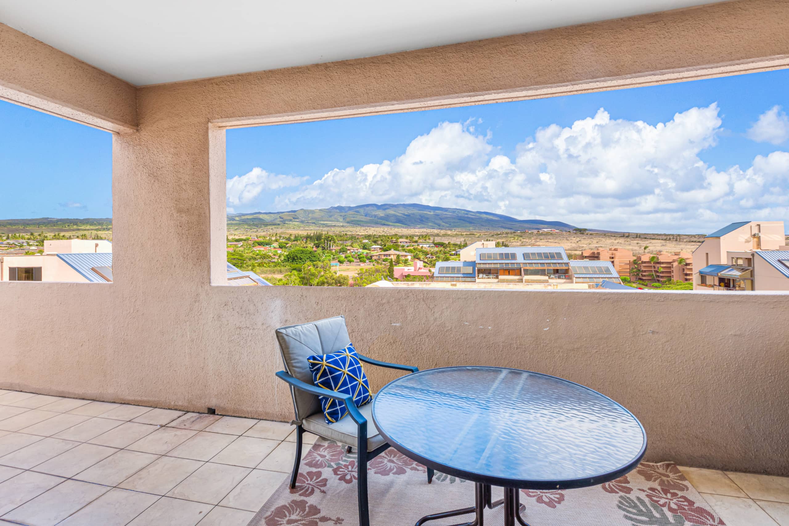 Condo in Lahaina · ★4.67 · 3 bedrooms · 6 beds · 3 shared baths - Image 5