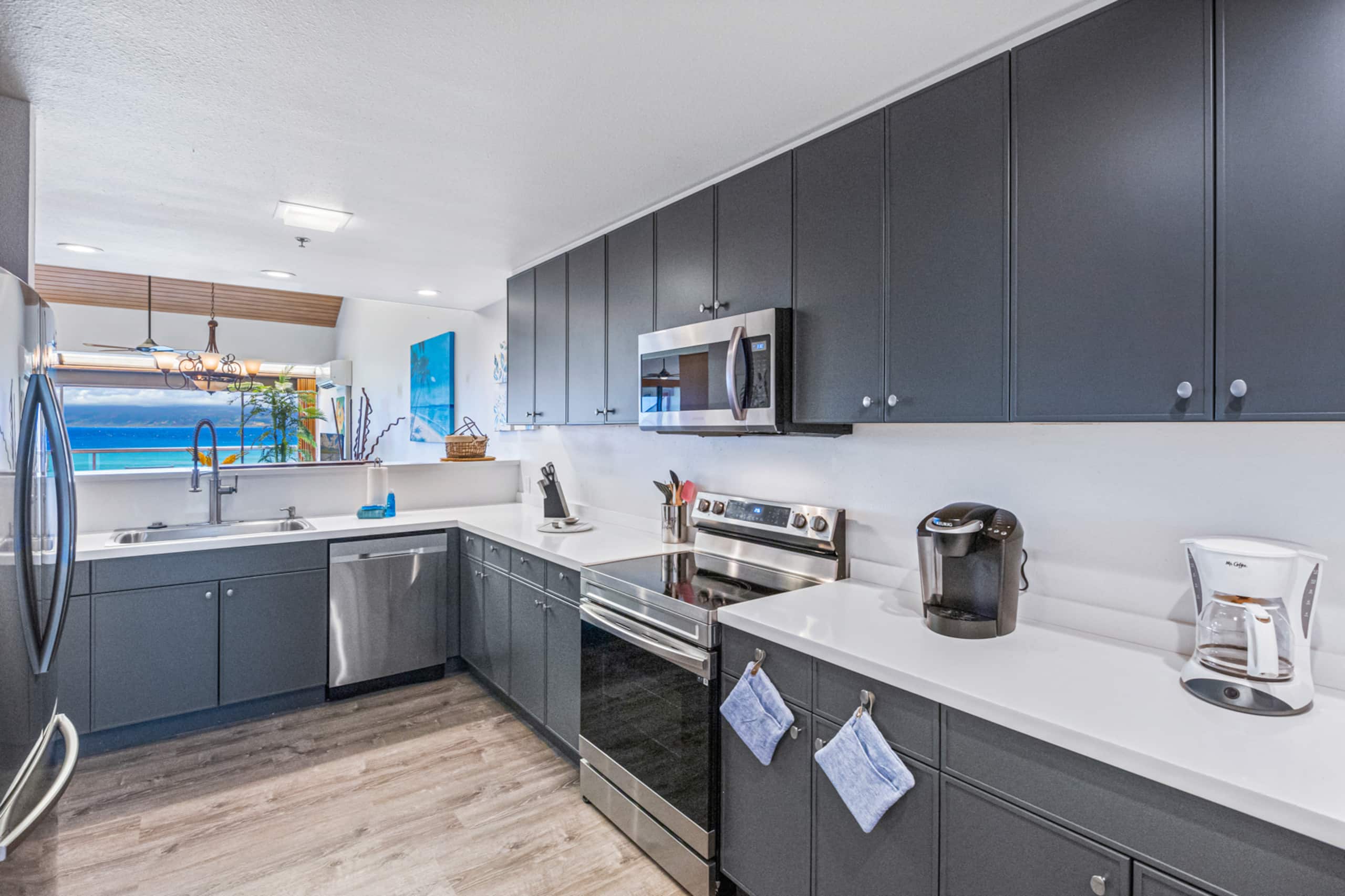 Condo in Lahaina · ★4.67 · 3 bedrooms · 6 beds · 3 shared baths - Image 22