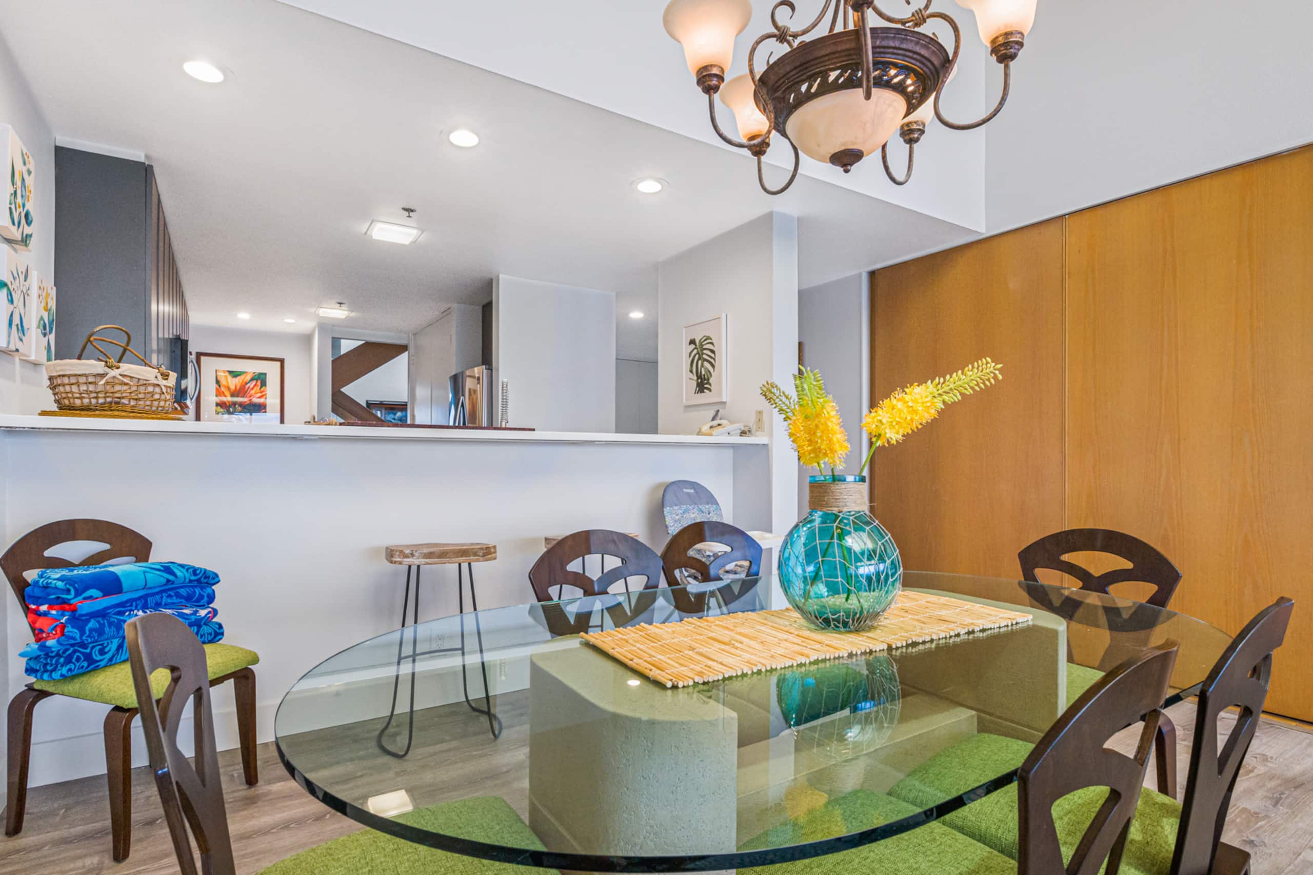 Condo in Lahaina · ★4.67 · 3 bedrooms · 6 beds · 3 shared baths - Image 26